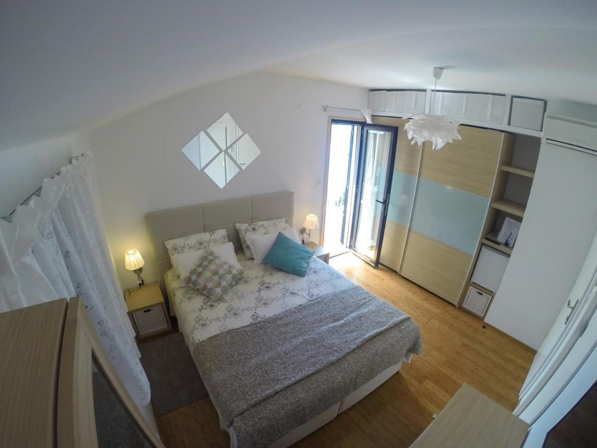 Apartment And Room Sveti Jakov Dubrovnik Ngoại thất bức ảnh