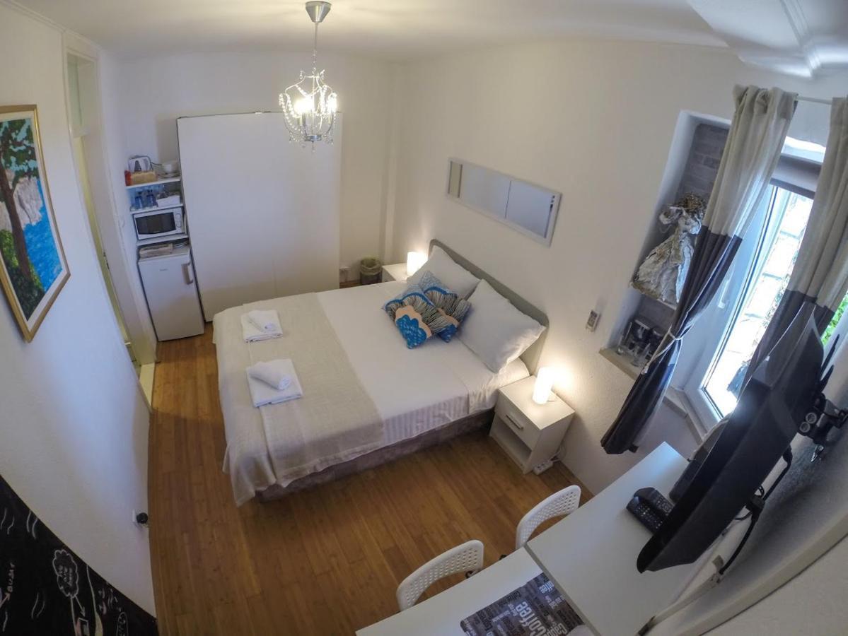 Apartment And Room Sveti Jakov Dubrovnik Ngoại thất bức ảnh