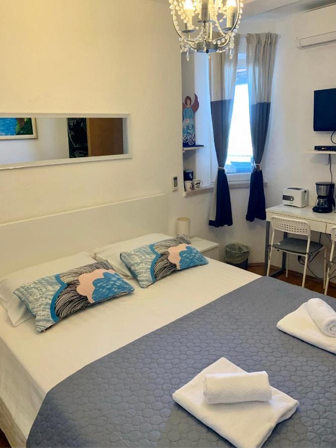 Apartment And Room Sveti Jakov Dubrovnik Ngoại thất bức ảnh